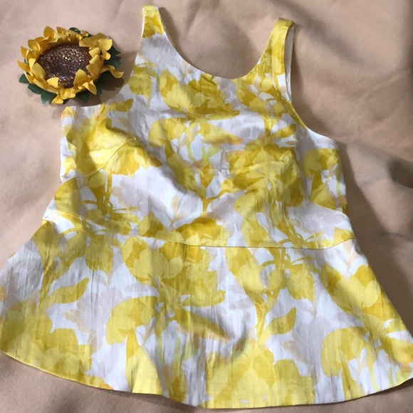 Banana Republic Tops - B A N A N A  R E P U B L I C